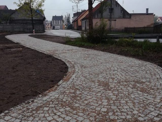 Granitowa trasa w centrum Wielbarka